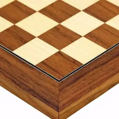 Ensemble "Deluxe Small" Echiquier en Bois de Noyer & Jeu d'Echecs en Bois de Buis Ebonisé