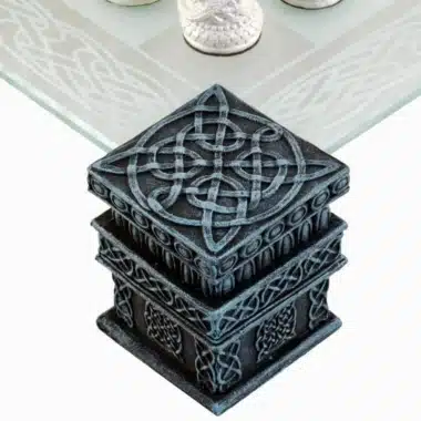 Ensemble Dragons II Echiquier en Verre et Jeu d'Echecs en Résine Peint – Image 7