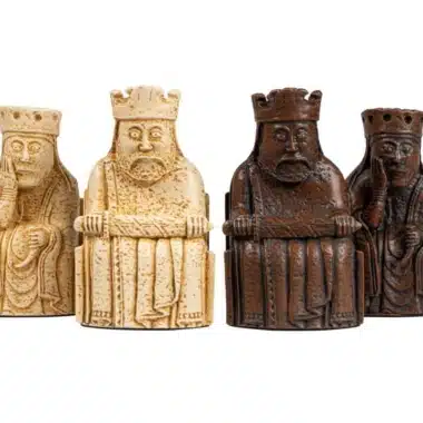 Quatre rois et dames Ile de Lewis aux teintes claires et foncées