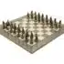 Ensemble Dark Fantasy Echiquier en Bois de Frêne Gris et Jeu d'Echecs en Résine
