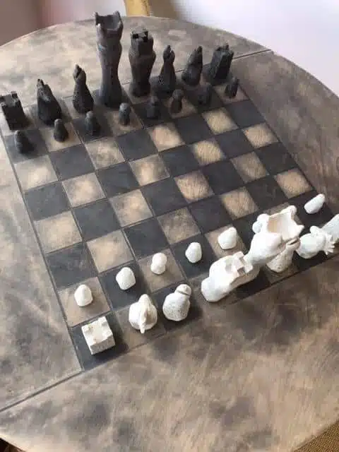 Table d'Echecs Design et Pièces d'Echecs Moderne – Image 3
