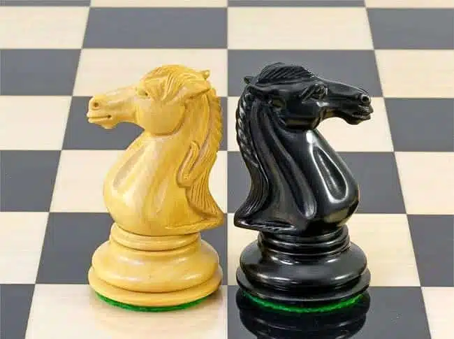 Jeu d'Echecs "Parthenon" en Bois d'Ebène et Buis – Image 5