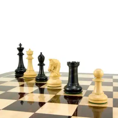 Jeu d'Échecs de Luxe série Monarch en Bois d'Ébène et Bois de Buis