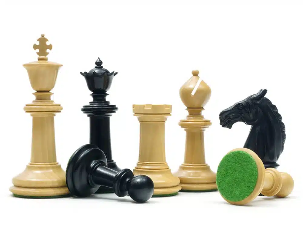 Jeu d'Échecs Staunton Traditionnel en bois d'Ébène et Bois de Buis