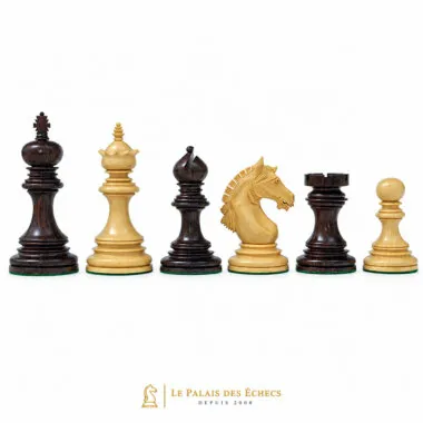 Jeu d'échecs en bois de buis et bois de rose, pièces alignées de face