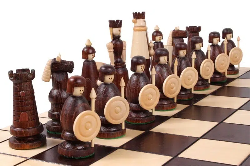 Echiquier Pliant et Jeu d'Echecs à Theme en Bois avec Rangement – Image 3
