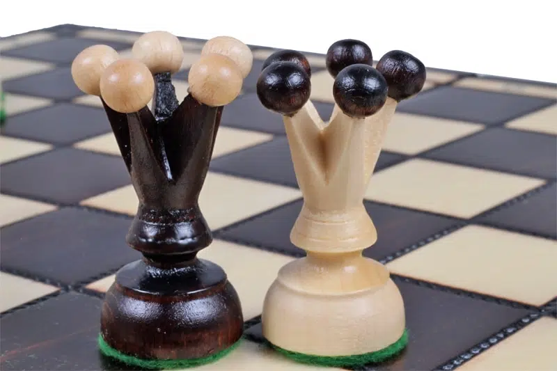 Jeu d'Echecs et Echiquier en Bois Pliant avec Rangement – Image 7