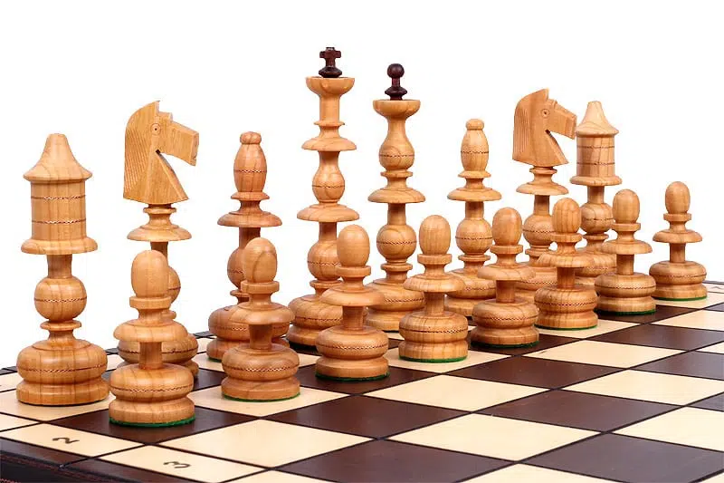 Jeu Echecs et Echiquier Geant en Bois Pliant – Image 4