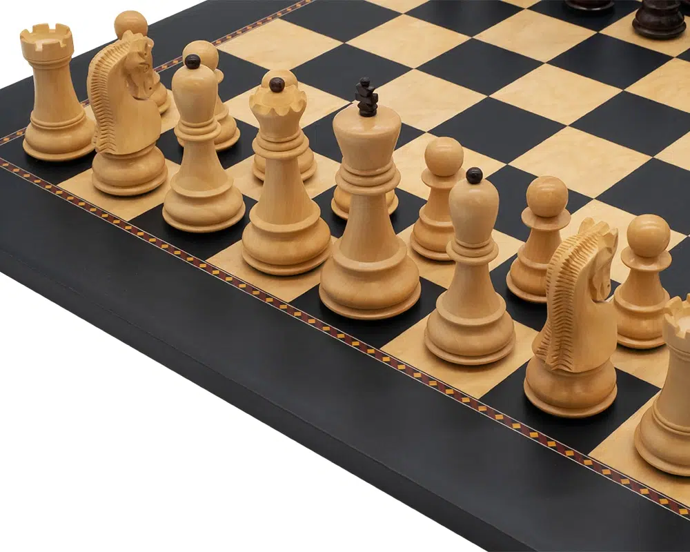 Jeu d'Echec et Echiquier en Bois 'Le Jeu de la Dame' – Image 3