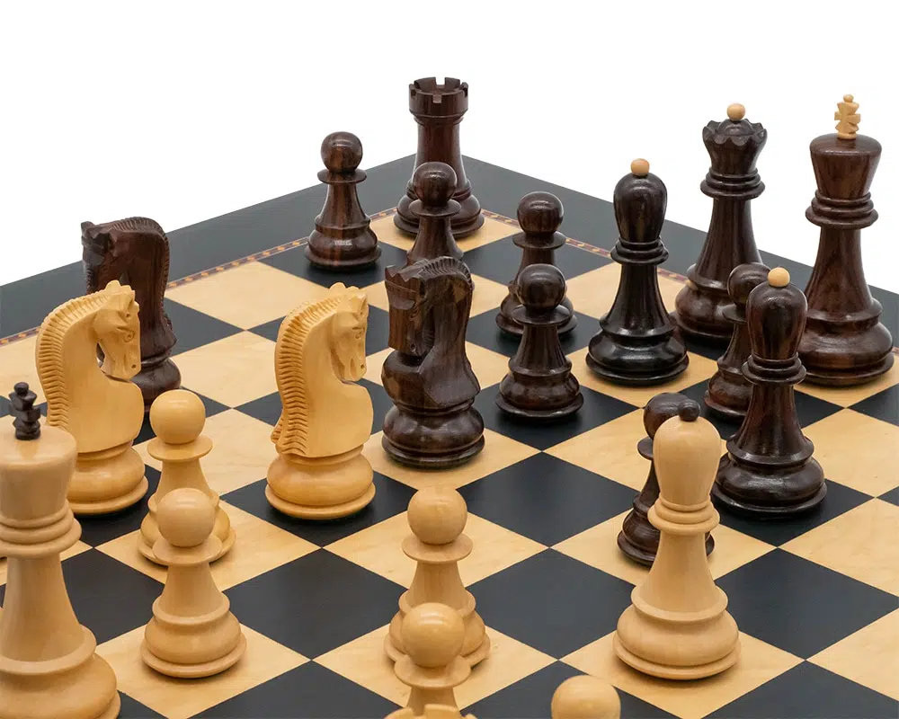 Jeu d'Echec et Echiquier en Bois 'Le Jeu de la Dame' – Image 2