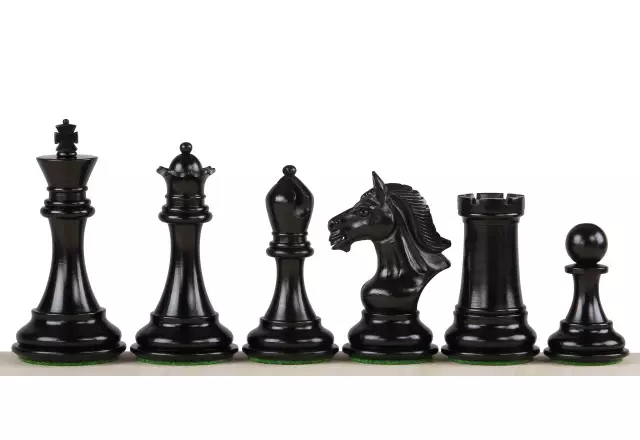 Pieces d'Echecs en Bois de Buis et Ébène