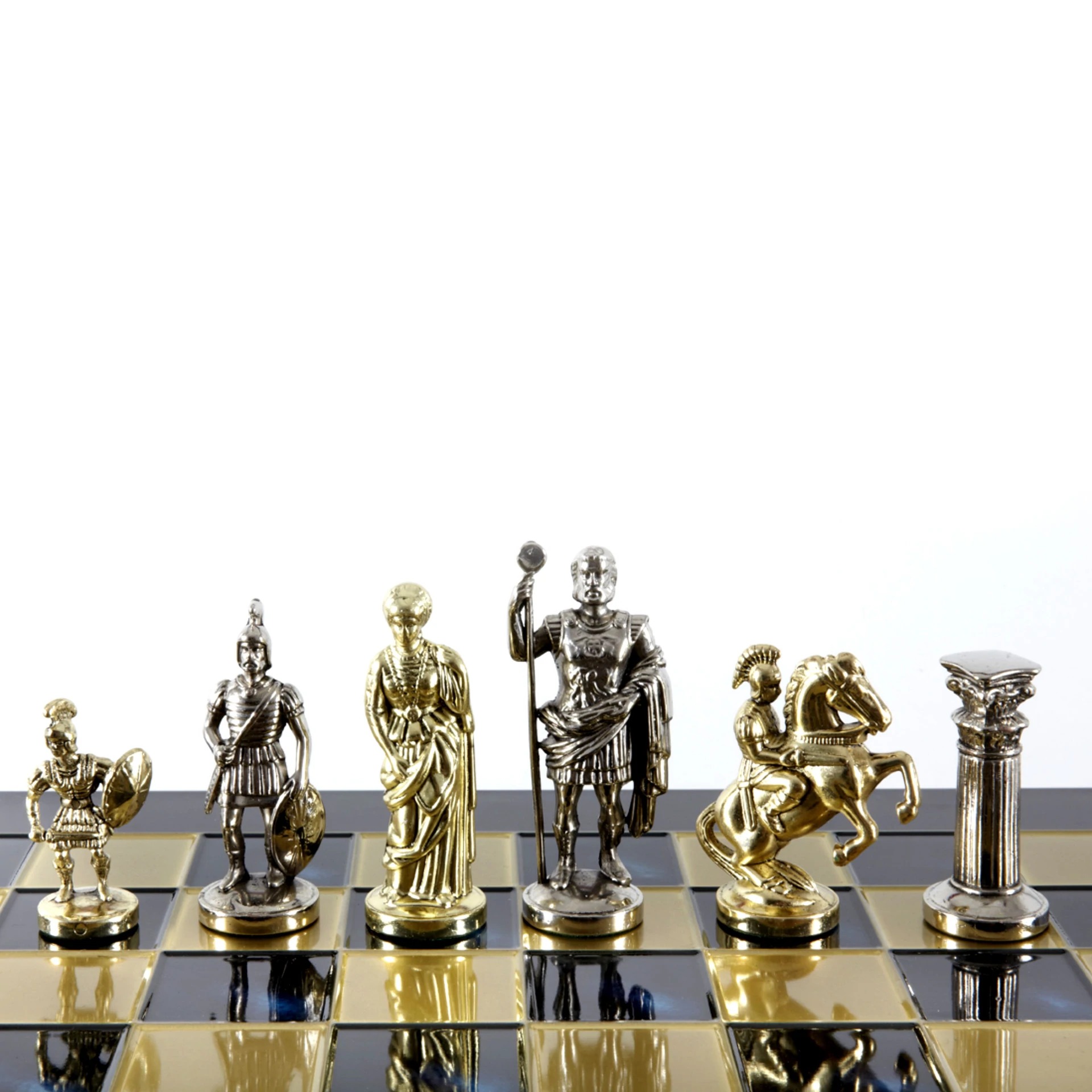Ensemble Jeu d'Echecs Période Greco Romaine Argent et Doré – Image 21