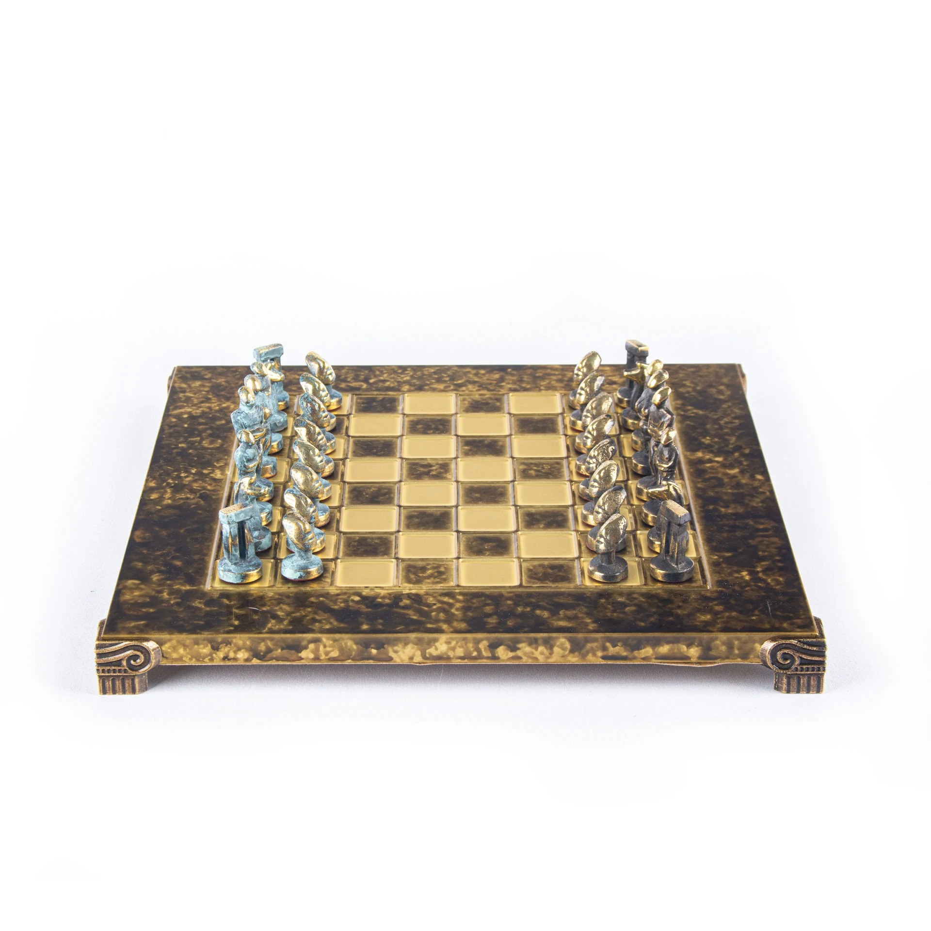 Petit Jeu d'échecs Art Cycladique en Laiton Bronze et Bleu – Échiquier Métal et Coffret Bois Laminé – Image 9