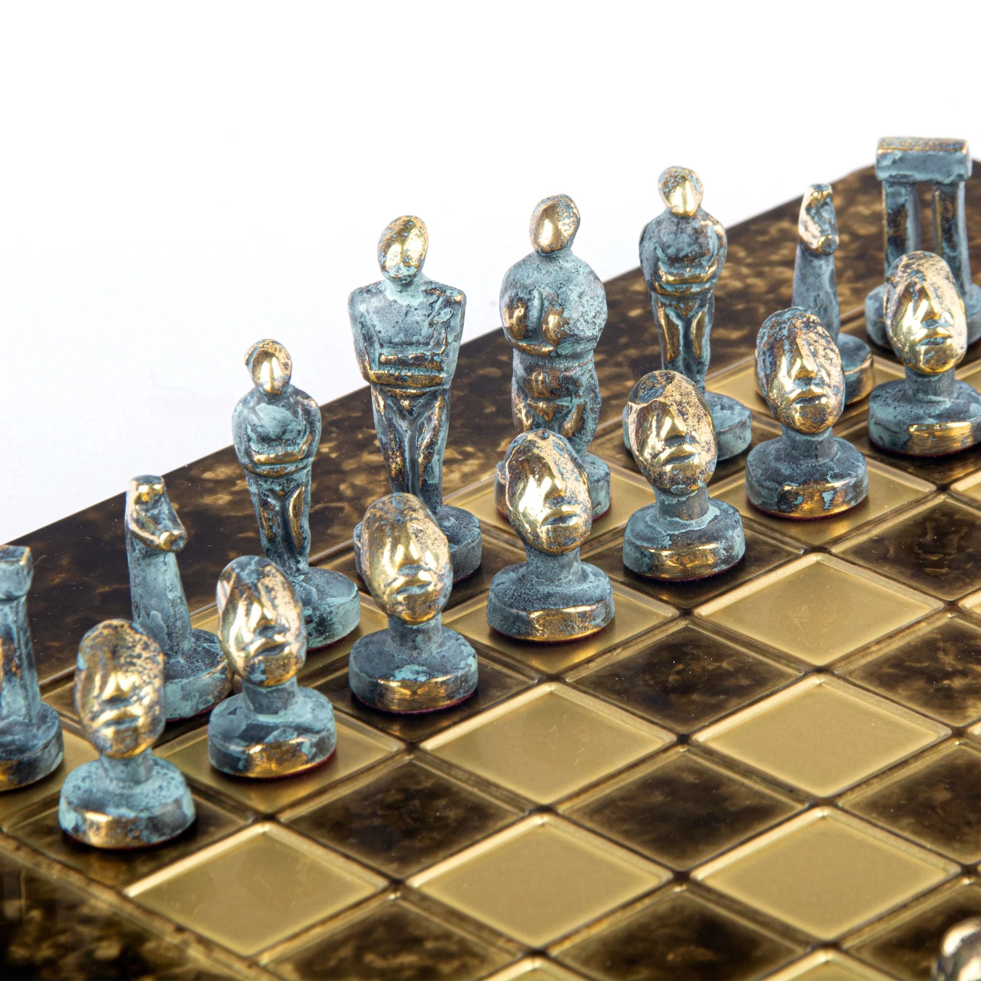Petit Jeu d'échecs Art Cycladique en Laiton Bronze et Bleu – Échiquier Métal et Coffret Bois Laminé – Image 11