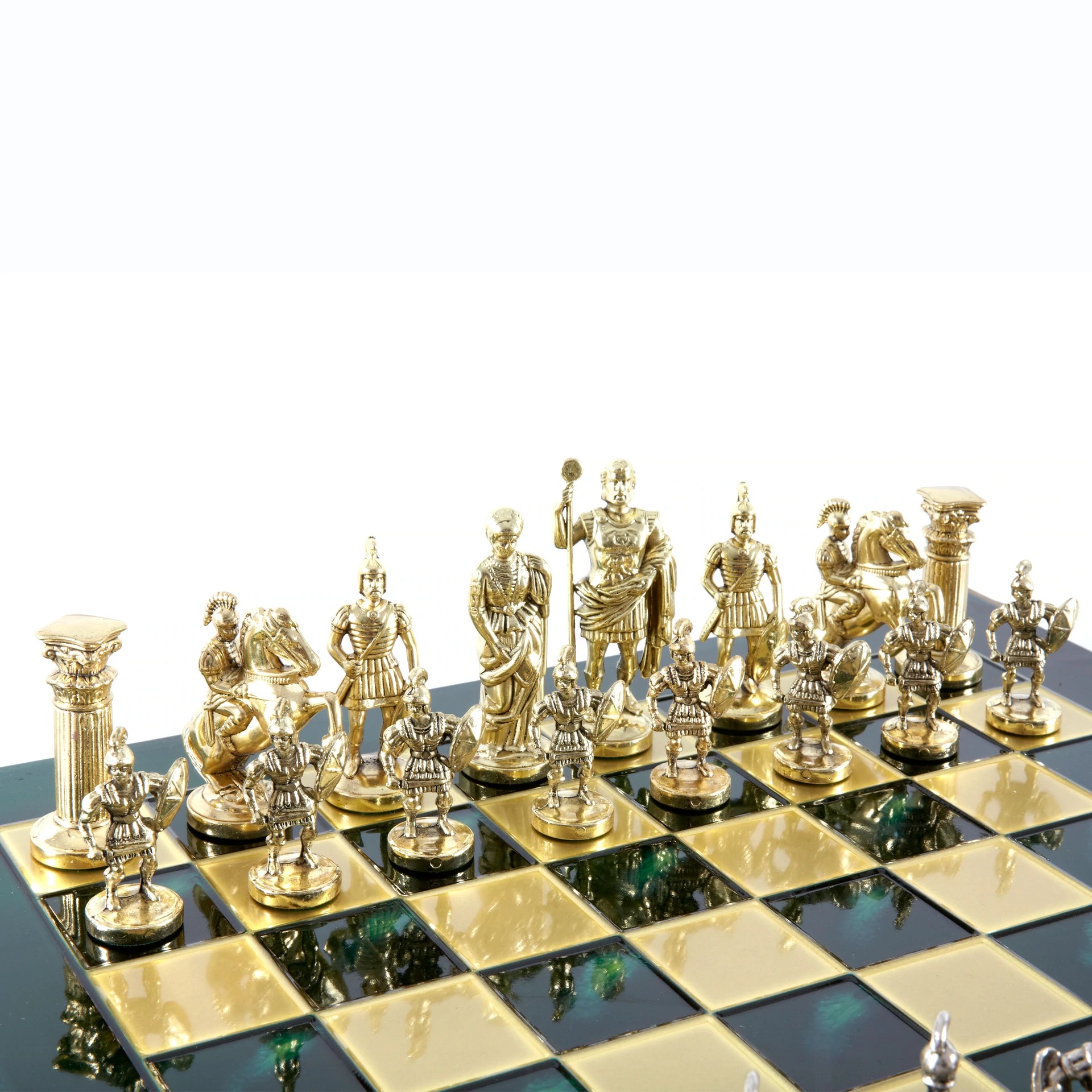 Ensemble Jeu d'Echecs Période Greco Romaine Argent et Doré – Image 15