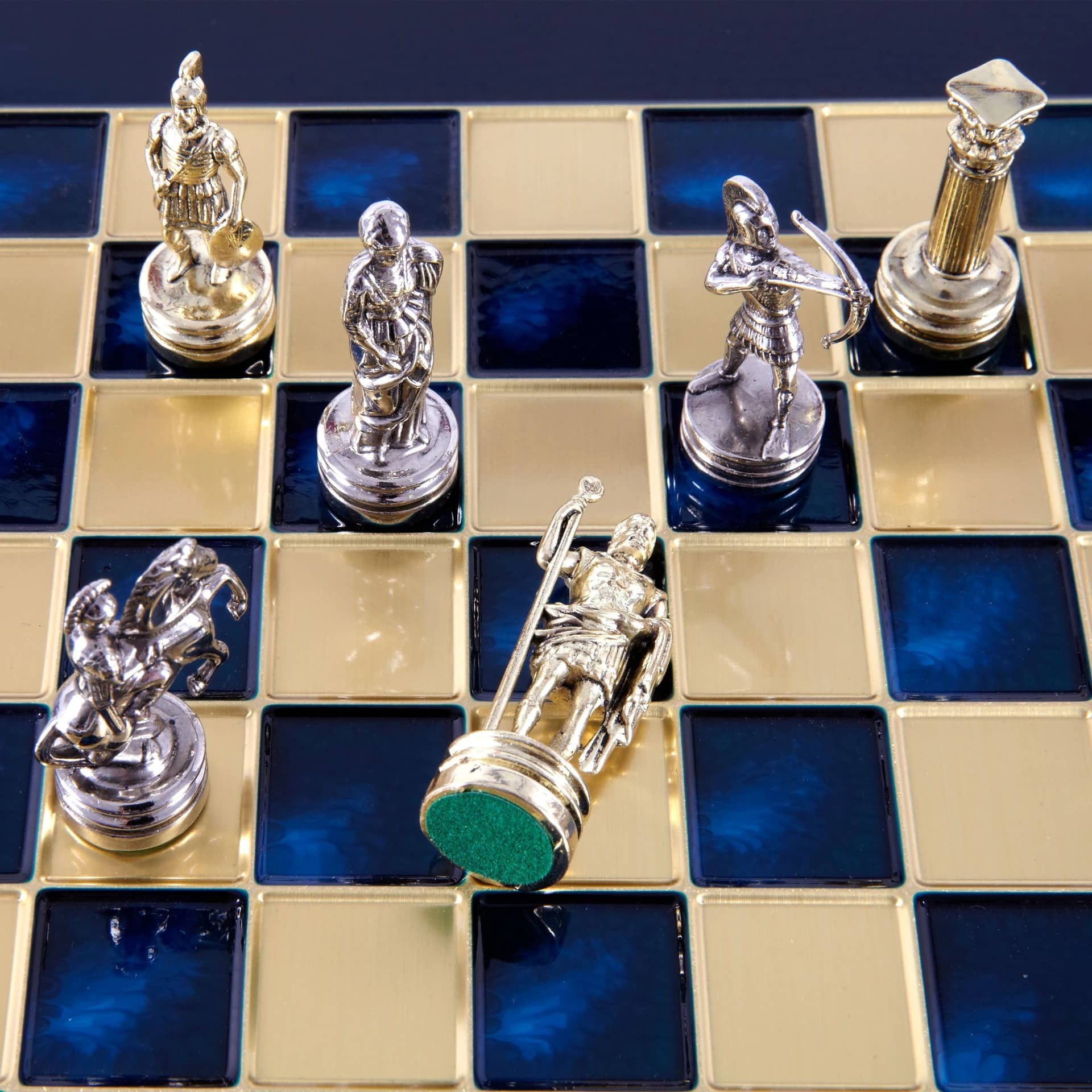 Petit Ensemble de Jeu d'Échecs en Métal Argenté et Or Archers - Coffret en Bois Stratifié avec Échiquier en Métal – Image 24