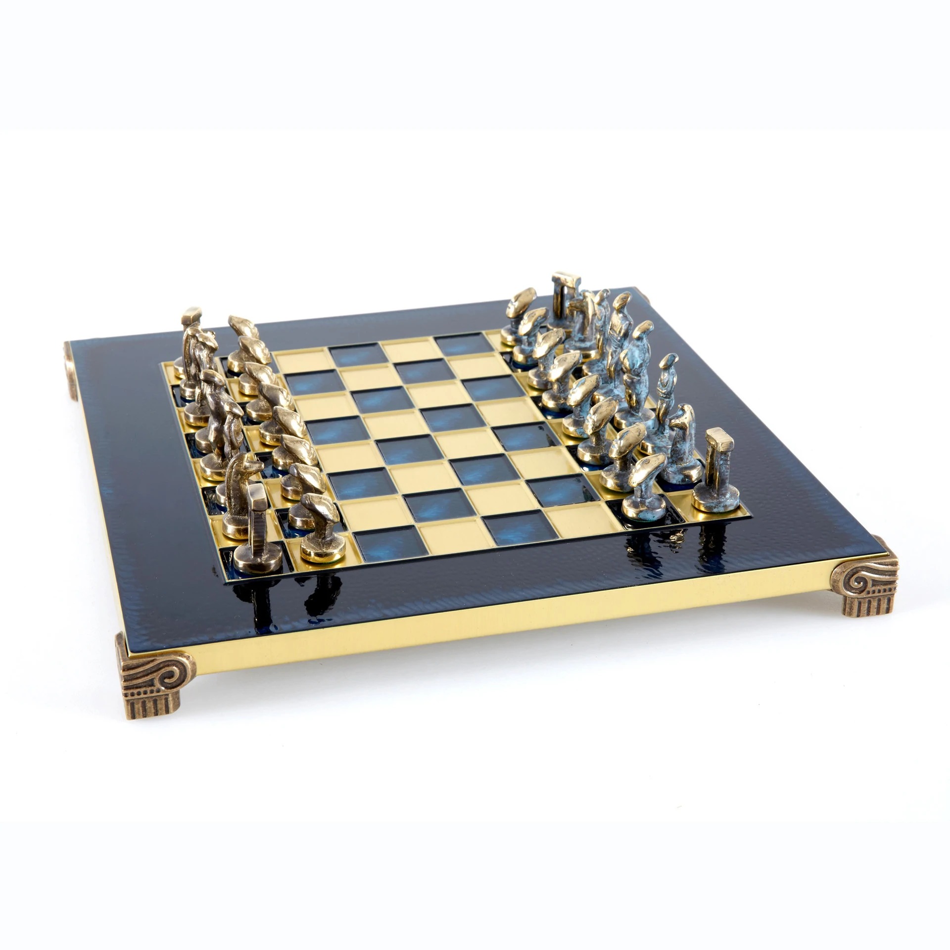 Petit Jeu d'échecs Art Cycladique en Laiton Bronze et Bleu – Échiquier Métal et Coffret Bois Laminé – Image 3