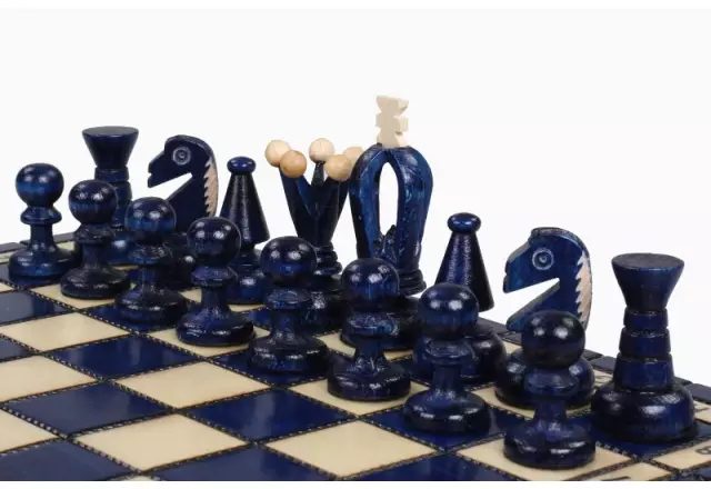 Petit Jeu d’Echecs en Bois Royal Bleu et Ivoire Pliant 30 x 30 cm