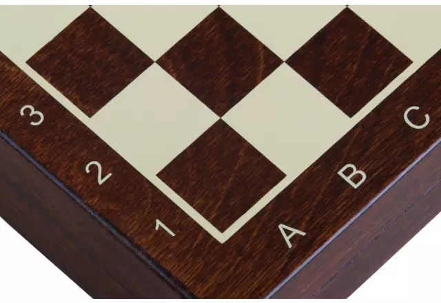 Jeu d'Echecs Magnétique Mini en Bois – Compact et Pratique pour Voyager