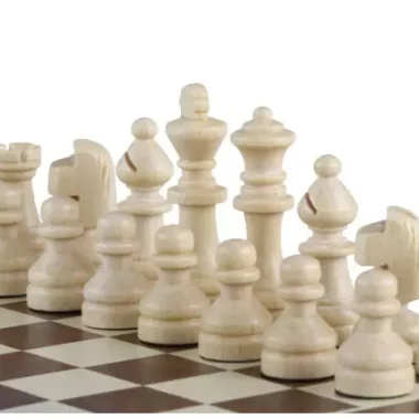 Jeu d'Echecs Magnétique Mini en Bois – Compact et Pratique pour Voyager