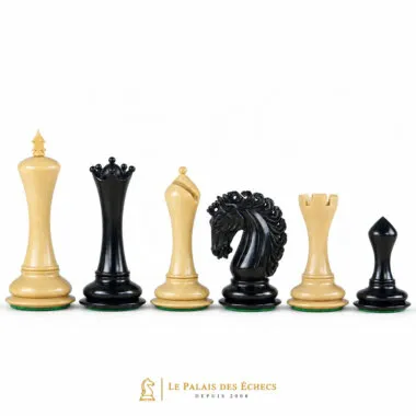 Composition unique des pièces d'Échecs Empire Ébène 4,25" en noir et clair, vue de côté